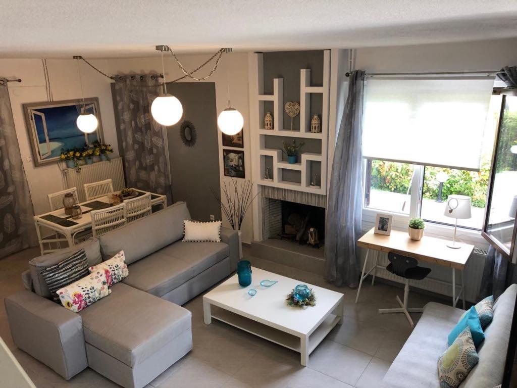 Sofia'S Pearl Beachfront Maisonette Nea Kallikrateia Eksteriør bilde