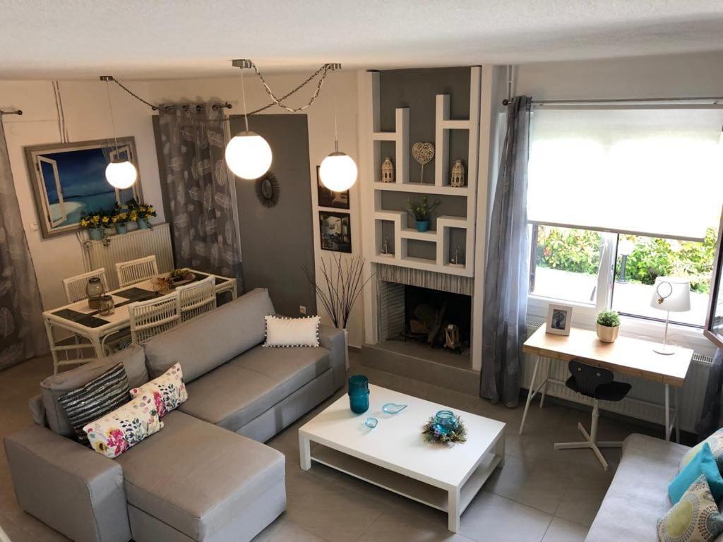 Sofia'S Pearl Beachfront Maisonette Nea Kallikrateia Eksteriør bilde