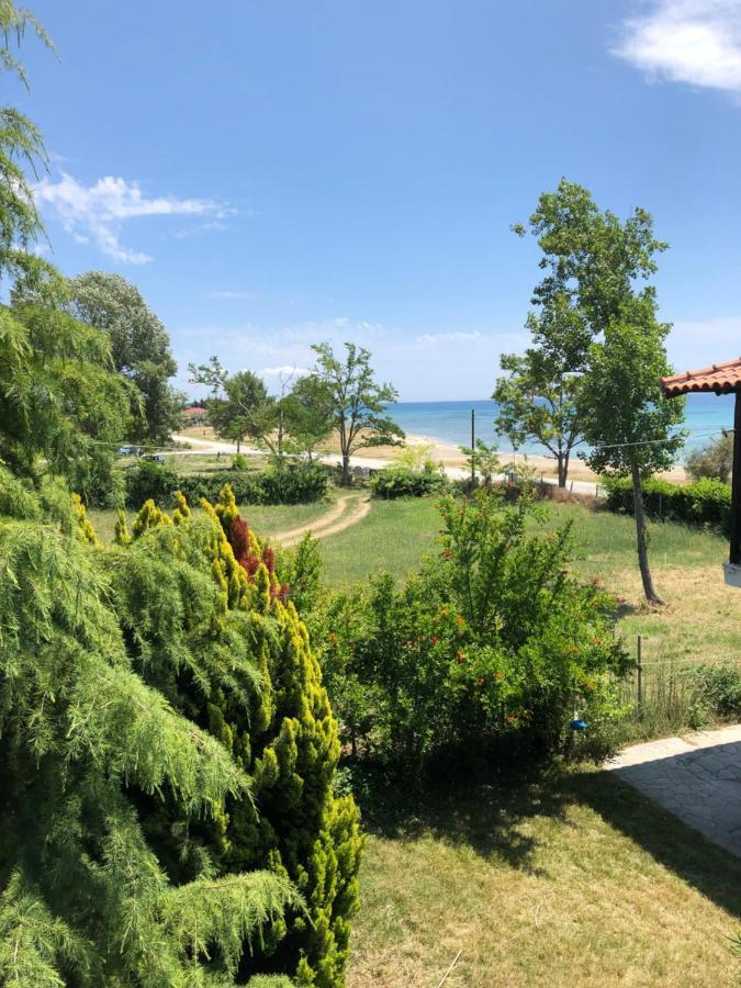 Sofia'S Pearl Beachfront Maisonette Nea Kallikrateia Eksteriør bilde