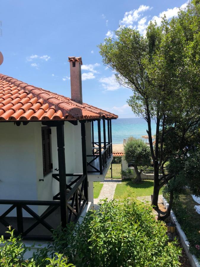 Sofia'S Pearl Beachfront Maisonette Nea Kallikrateia Eksteriør bilde